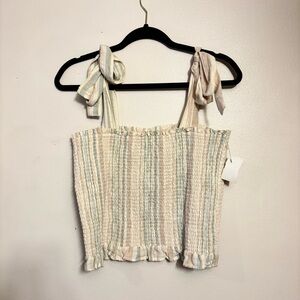 American Eagle top